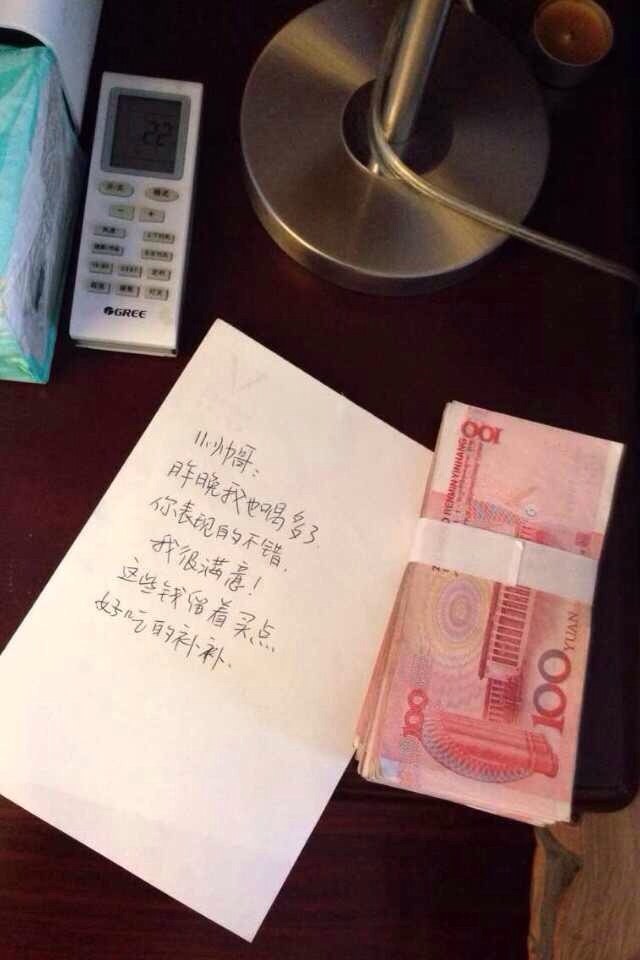 帅哥，我们都喝多了综合gif搞笑图片