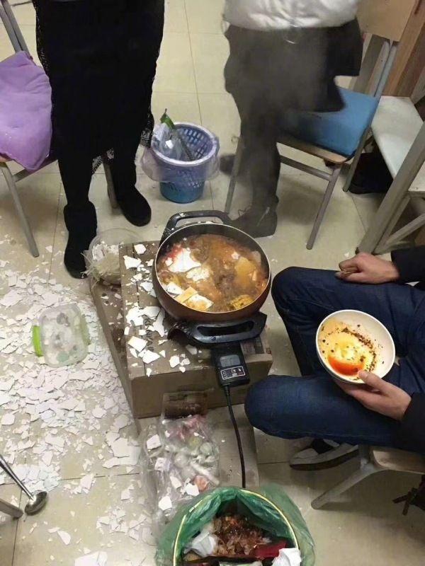 天花板表示我也想吃综合gif搞笑图片