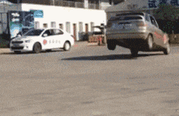 姑娘快把学费拿走吧，我还想活命啊综合gif搞笑图片