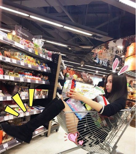 这个妹子哪里买的？综合gif搞笑图片