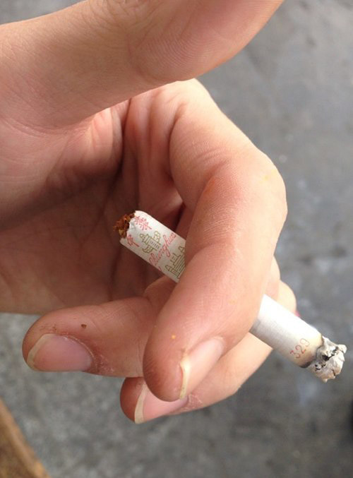 这根中华，是我捡来的，丢了可惜！综合gif搞笑图片