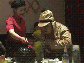 这种叫特色？影响我吃饭的心情综合gif搞笑图片