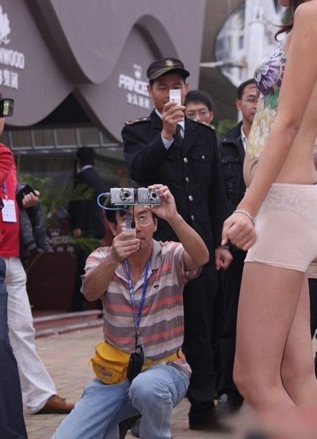 搞艺术的首先要有好设备综合gif搞笑图片