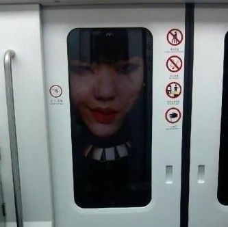 咋看也吓我一跳呢！~~~~有够吓人的综合gif搞笑图片