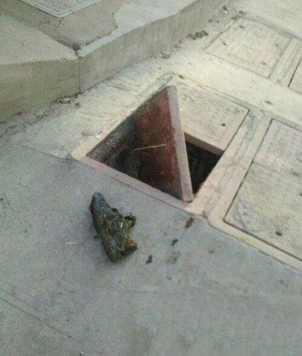 这里刚刚发生了一件倒霉的事情综合gif搞笑图片