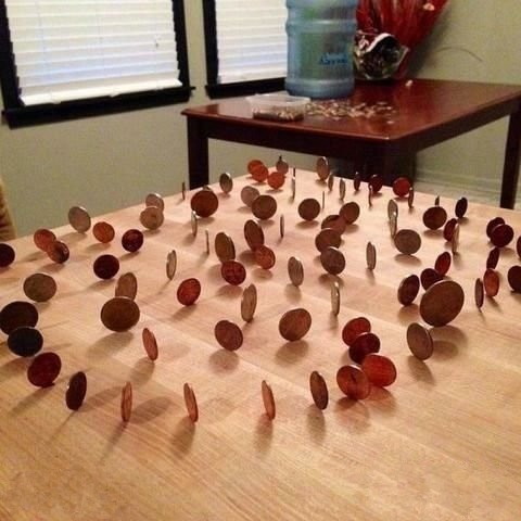 我同事摆了半小时弄的，顶够600我去敲桌子综合gif搞笑图片