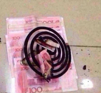 有钱就是任性，点蚊香都这么土豪！综合gif搞笑图片