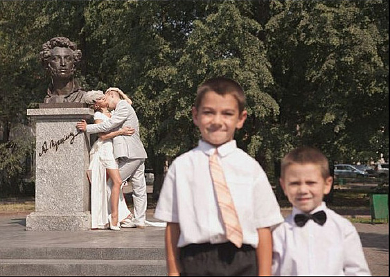 老爸你拍好了吗？等等，我焦距调一下综合gif搞笑图片