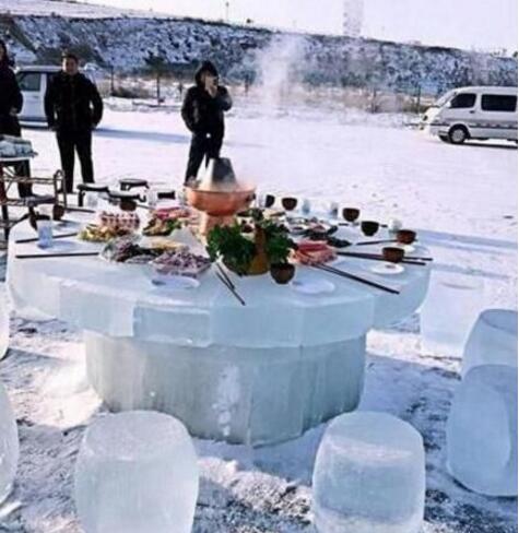 这样的火锅，你能坚持吃完？综合gif搞笑图片