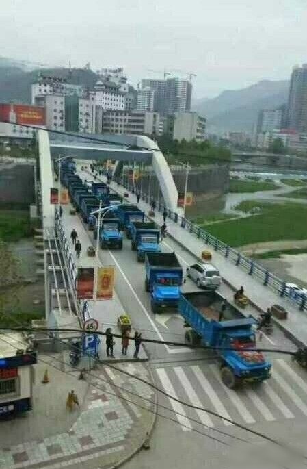 威武霸气迎亲队综合gif搞笑图片