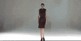 以为脱了，谁知。。。综合gif搞笑图片