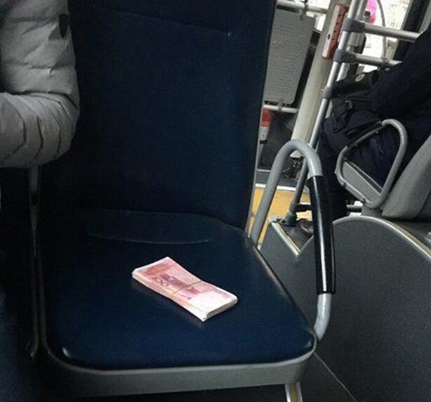 实力占座综合gif搞笑图片