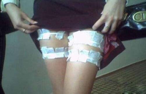 妹子考试必备武器综合gif搞笑图片