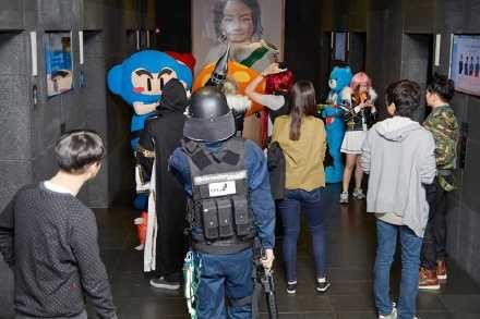 只想做个安静的蘑菇，却感到这个世界满满的恶意综合gif搞笑图片