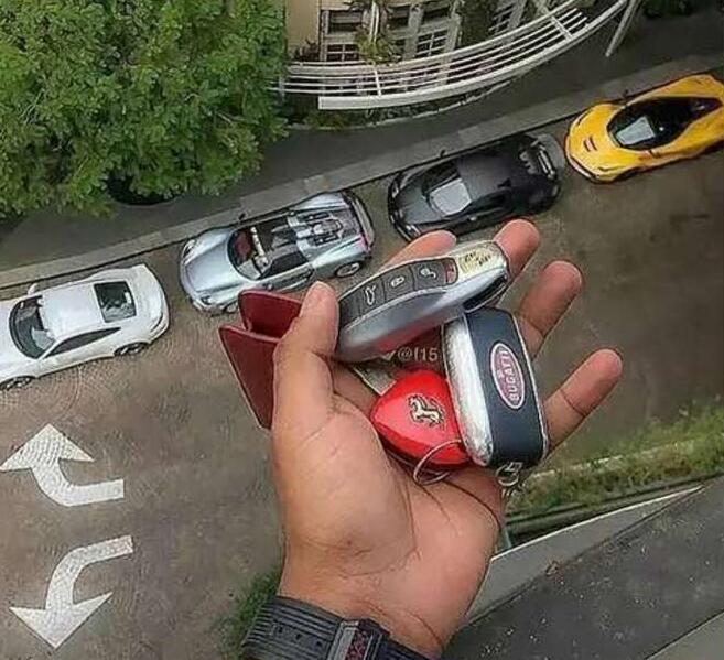 每天早上都烦恼开什么车去上班综合gif搞笑图片