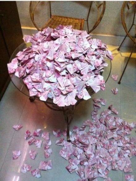 富二代玩的追女朋友游戏综合gif搞笑图片