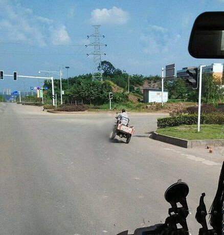 一看就知道是来自秋名山的老司机综合gif搞笑图片