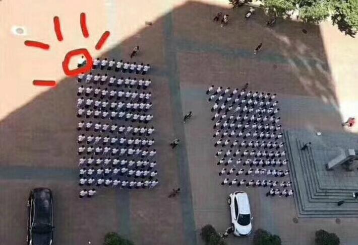 这次军训只黑了一个人综合gif搞笑图片