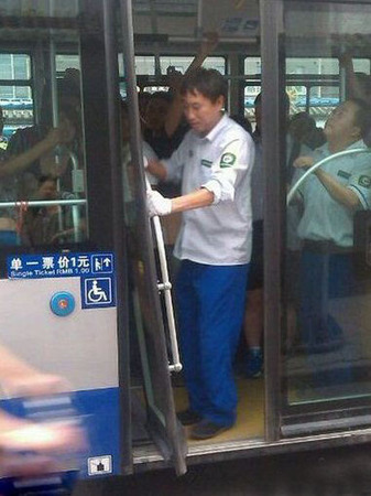 告诉你北京的早高峰有多惨烈综合gif搞笑图片