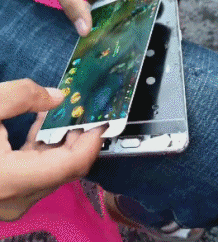 你永远不知道队友是怎么玩游戏的综合gif搞笑图片