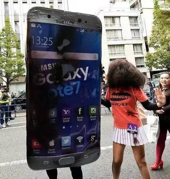 画风脱俗的神cos综合gif搞笑图片