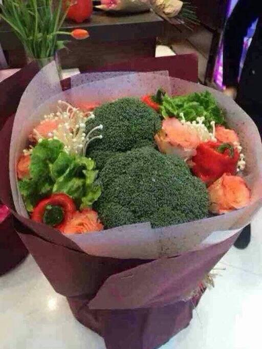 元宵节的情人节蔬菜束综合gif搞笑图片