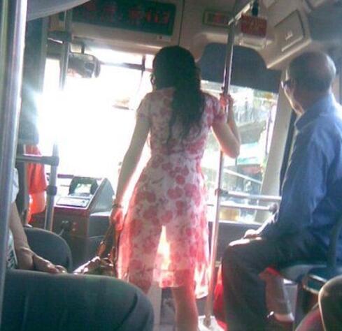 自带圣光综合gif搞笑图片