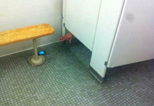 世界上最遥远的距离莫过于此了吧综合gif搞笑图片