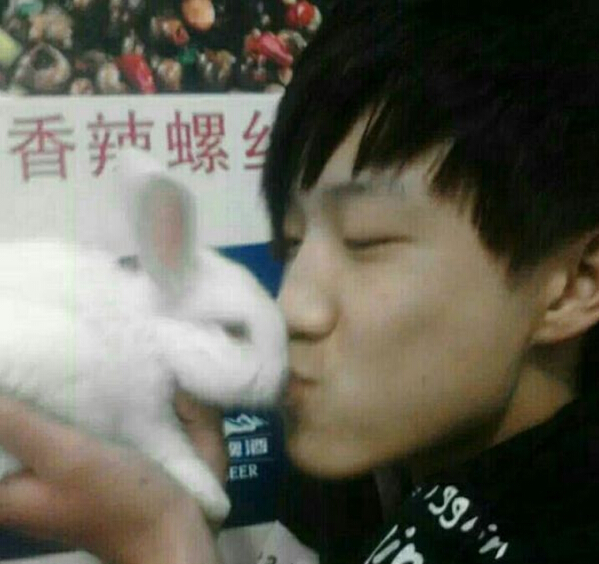 施主放过那个兔子吃你的香辣螺丝吧综合gif搞笑图片