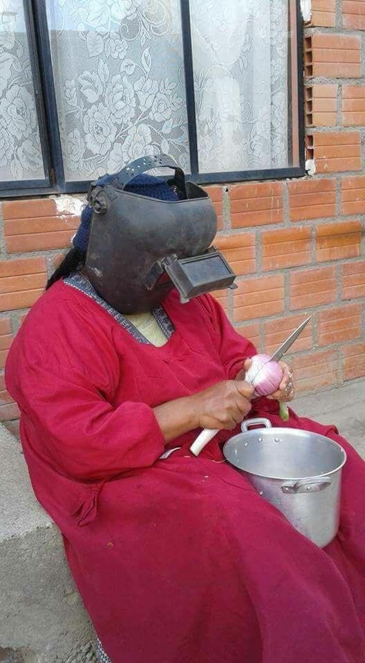 剥洋葱的正确方式综合gif搞笑图片