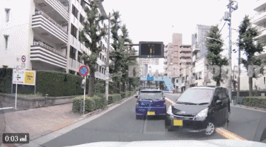 哥们，你这刹车挺灵的啊，下次记得用后刹综合gif搞笑图片