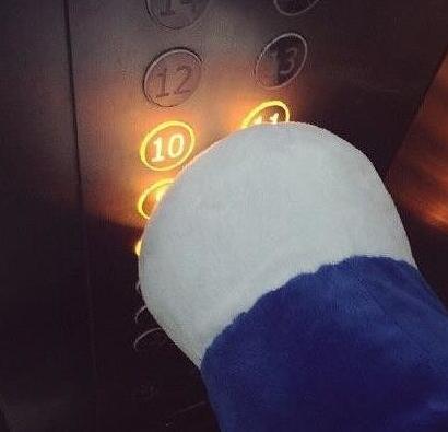 哆啦A梦你该减减肥了！要不每天都会迟到综合gif搞笑图片