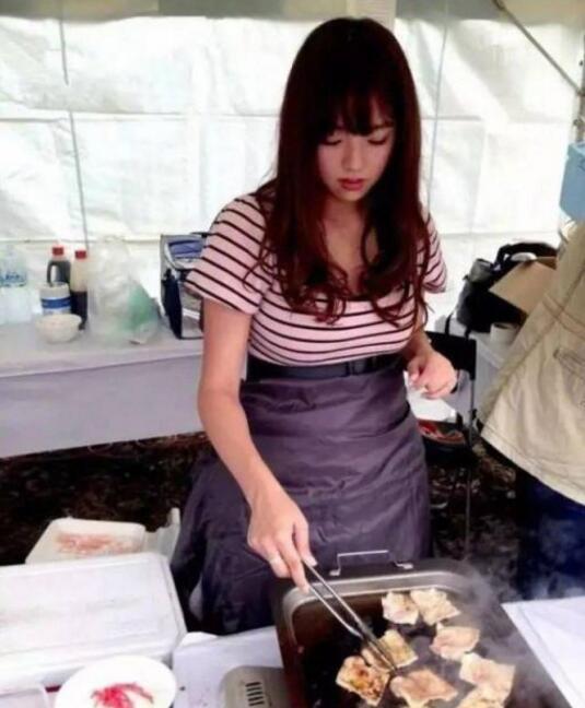 这家东西好吃综合gif搞笑图片