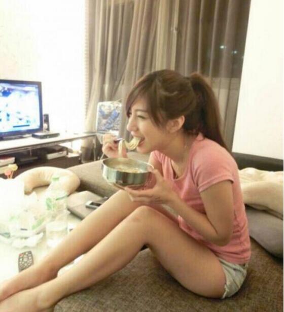 妹子说她下面很有一套综合gif搞笑图片