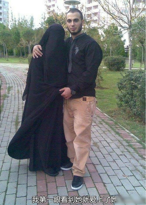 最纯的一见钟情我想就是这样了综合gif搞笑图片