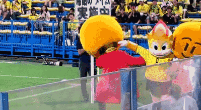 世界上最悲催的吉祥物综合gif搞笑图片