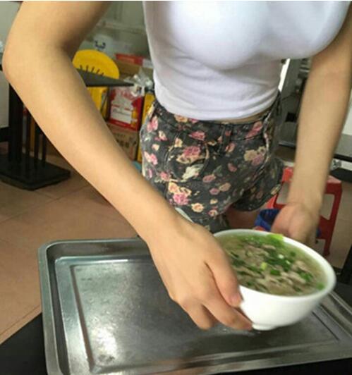 有时简单吃份馄饨，就能发现世界如此美好综合gif搞笑图片