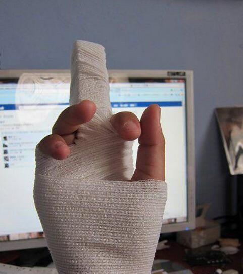 姑娘太用力了吧？综合gif搞笑图片