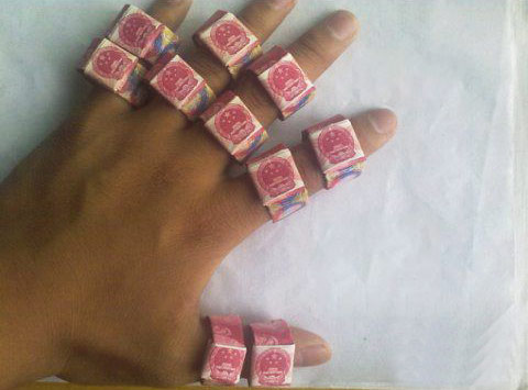 霸气侧漏的现代年轻人综合gif搞笑图片