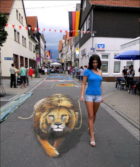 第一眼吓一跳！原来是画的，碉堡综合gif搞笑图片