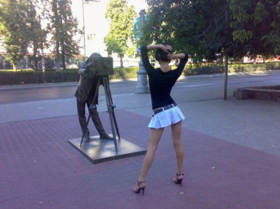 摆POSE综合gif搞笑图片