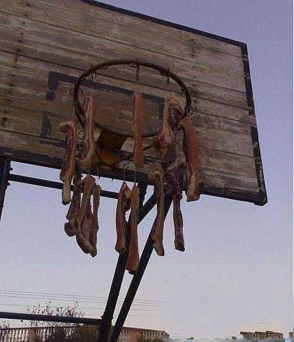 打完篮球，还有东西吃综合gif搞笑图片