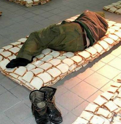 吃货的床垫伤不起综合gif搞笑图片