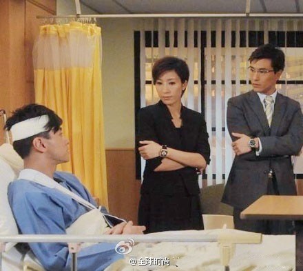 二位在卖手表么？综合gif搞笑图片