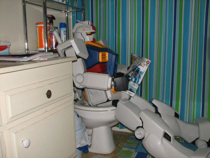 变形金刚也要上厕所啊？综合gif搞笑图片