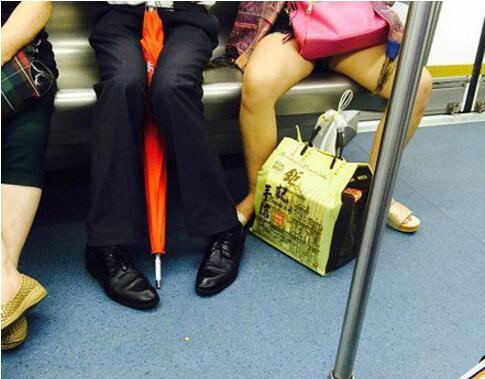 坐姿分攻受综合gif搞笑图片