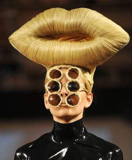 14个史上最潮的走秀款，哥的酷炫你不懂！综合gif搞笑图片