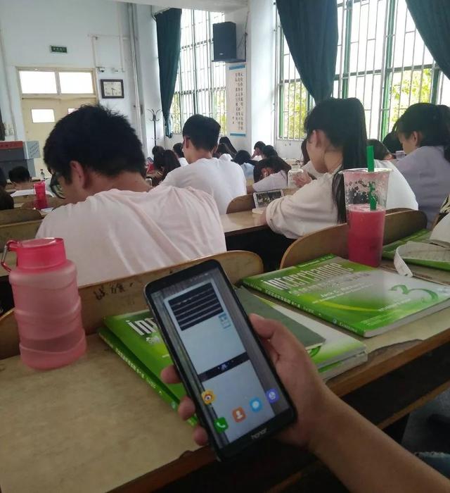 望梅止渴！望空调止热！综合gif搞笑图片