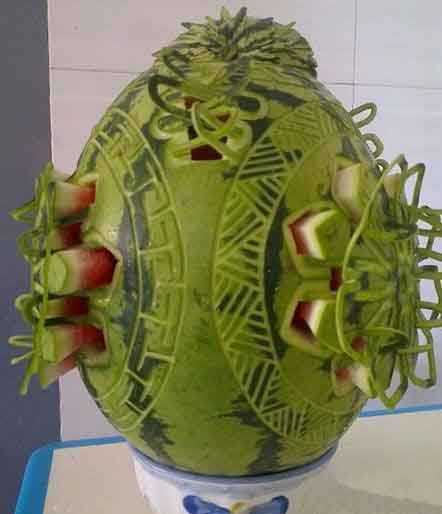 神人刻的西瓜，碉堡植物gif搞笑图片