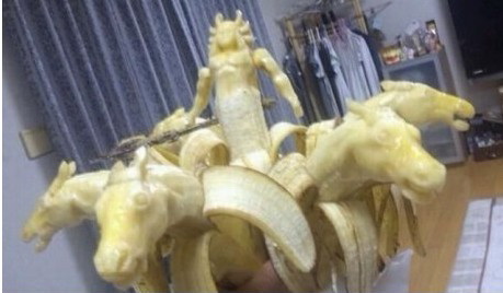 不要和牛人比，香蕉也能整成这样！植物gif搞笑图片